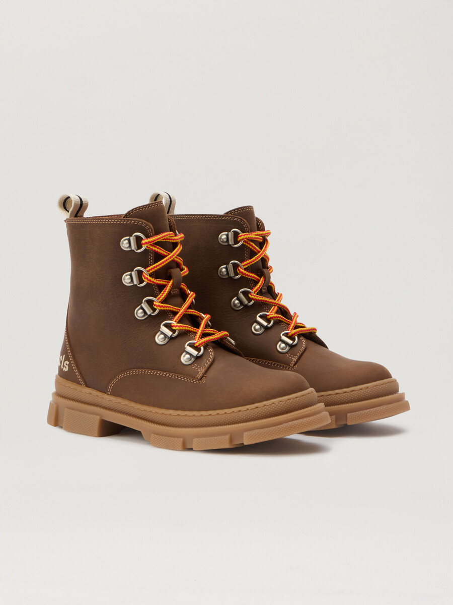 bottines à lacets track