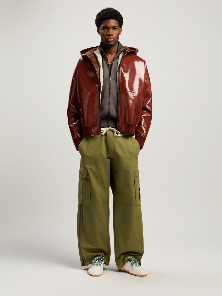 blouson aviateur en vinyle avec logo incurvé