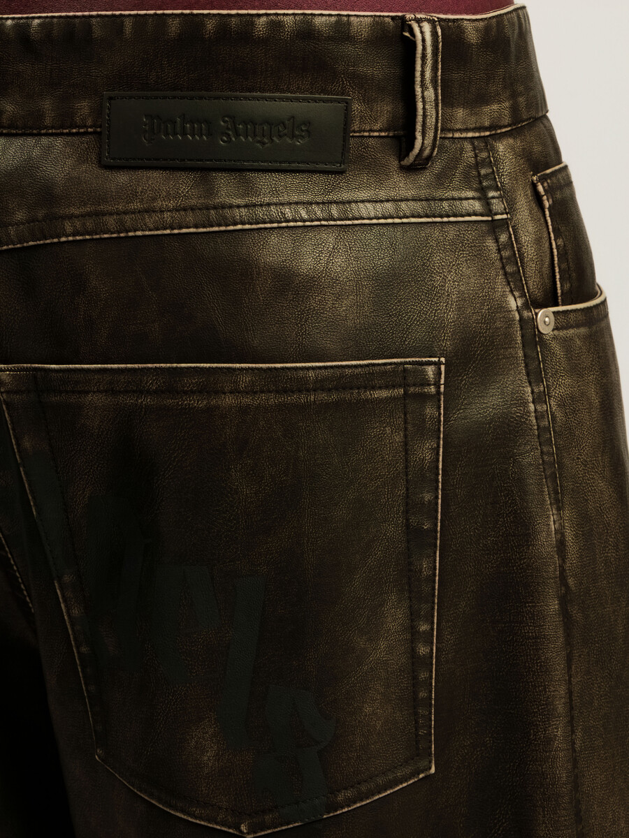 pantalon enduit à logo incurvé