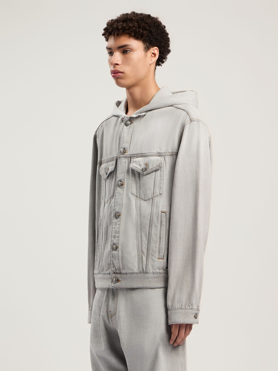veste en jean à logo incurvé